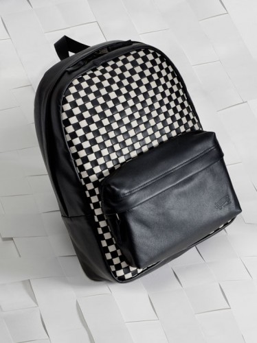 SP16_Vault_WovenCheckerboard_BlackandWhite_Backpack_Product1